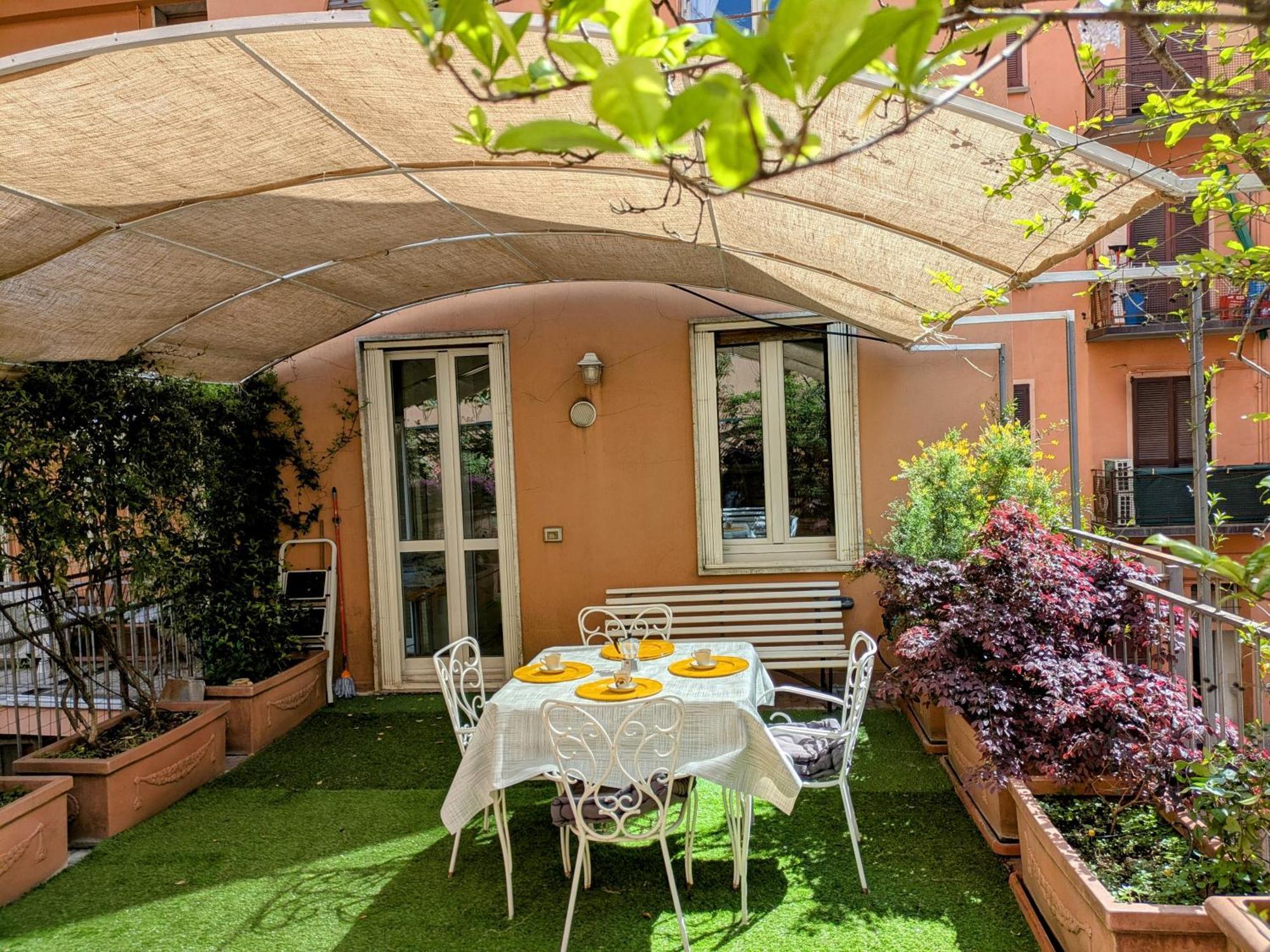 Alma Vacation Apartment In The Centre, Big Terrace Milán Exterior foto