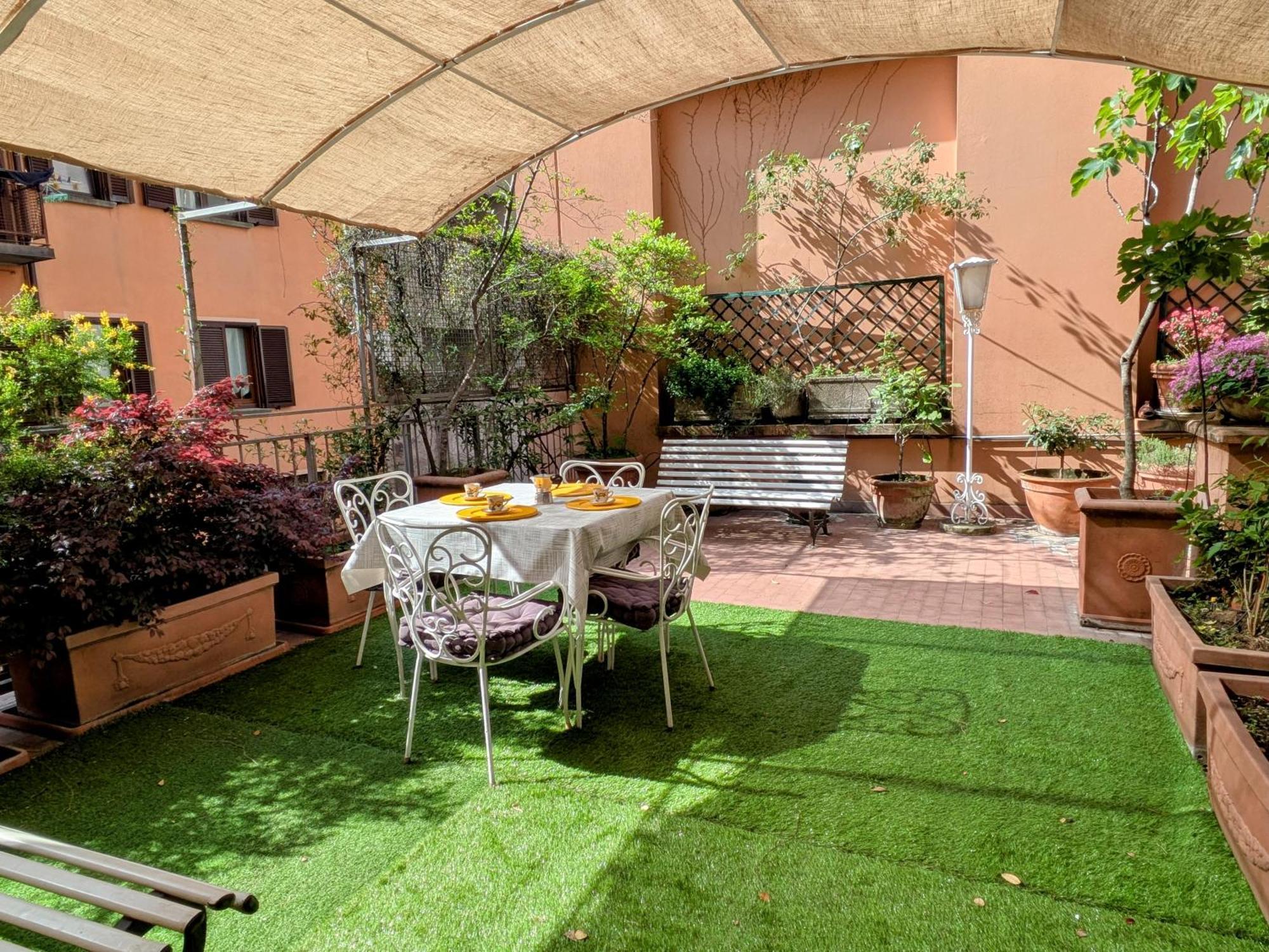 Alma Vacation Apartment In The Centre, Big Terrace Milán Exterior foto